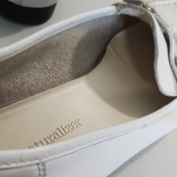 White Soft Leather Loafers with Tassels and Pewter Metal Ornament Rubber Soles - Picture 11 of 16